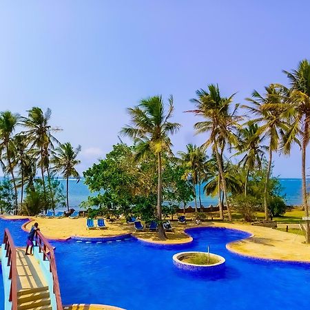 Ivory Beachfront Stays Момбаса Екстериор снимка
