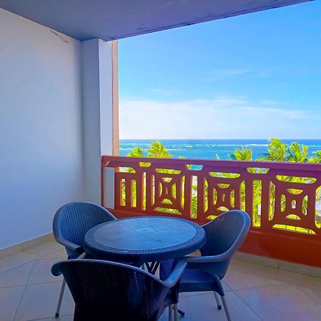 Ivory Beachfront Stays Момбаса Екстериор снимка