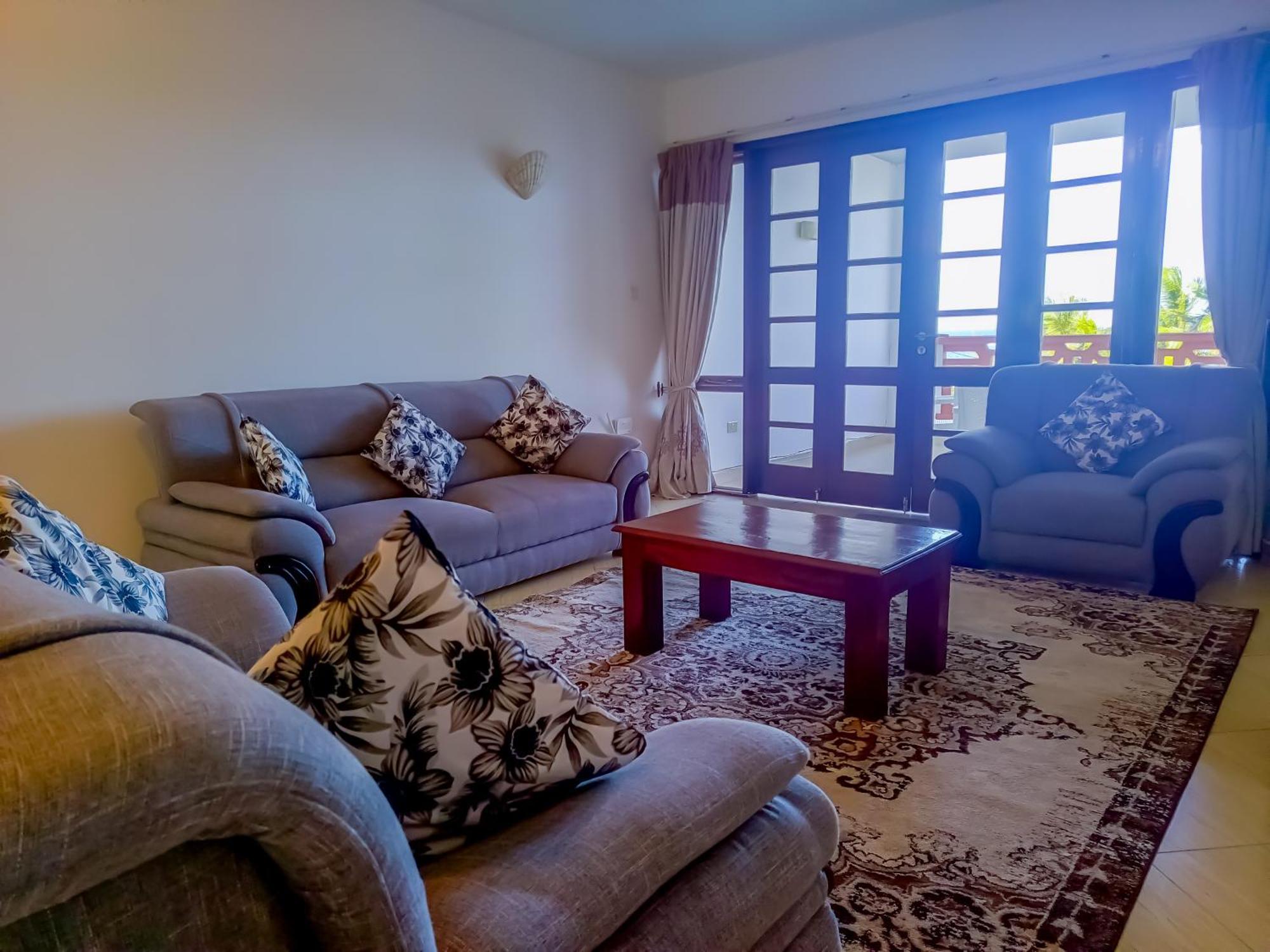 Ivory Beachfront Stays Момбаса Екстериор снимка