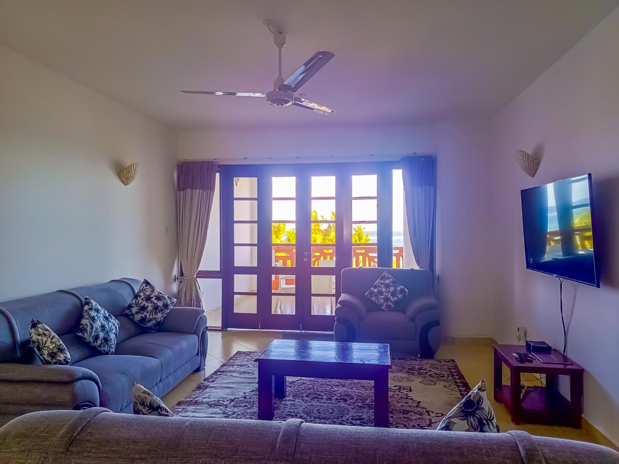 Ivory Beachfront Stays Момбаса Екстериор снимка